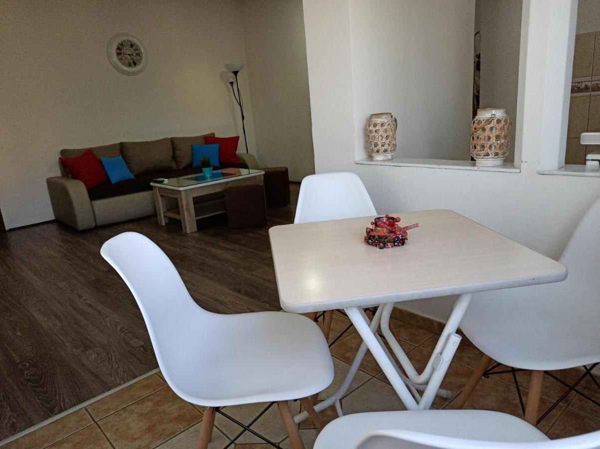 Vila Magdalena Gevgelija Luaran gambar